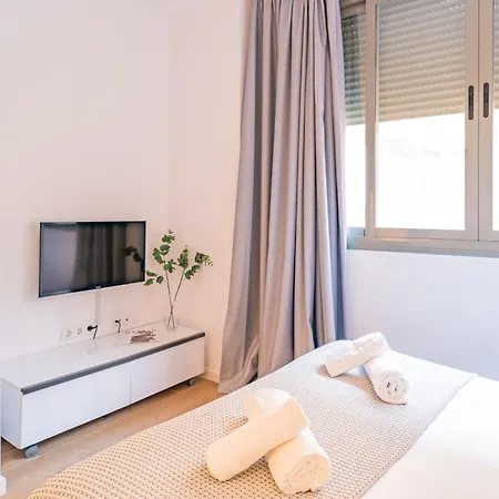Feelathome Merced Apartment